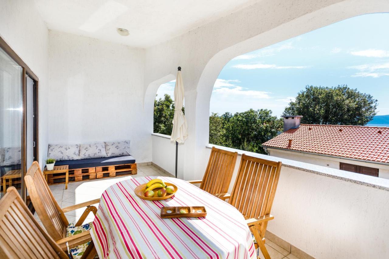 Apartment Iris & Elena Pinezići Екстериор снимка